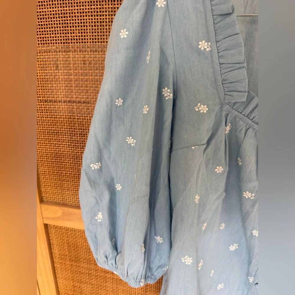 Sezane Kellia Blouse in Denim size 6 NWT 100% cotton - Picture 7 of 16